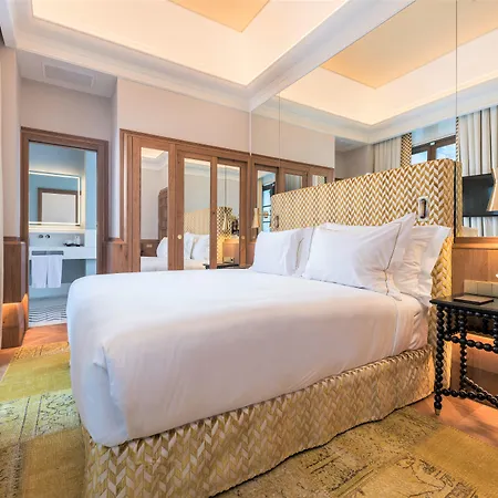 Hotel Palacio Solecio, A Small Luxury Of The World