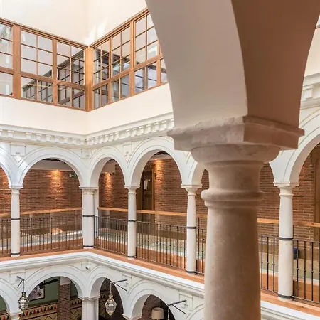 Hotel Palacio Solecio, A Small Luxury Of The World 4*