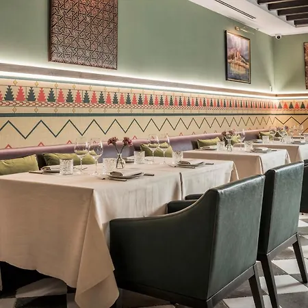 Hotel Palacio Solecio, A Small Luxury Of The World
