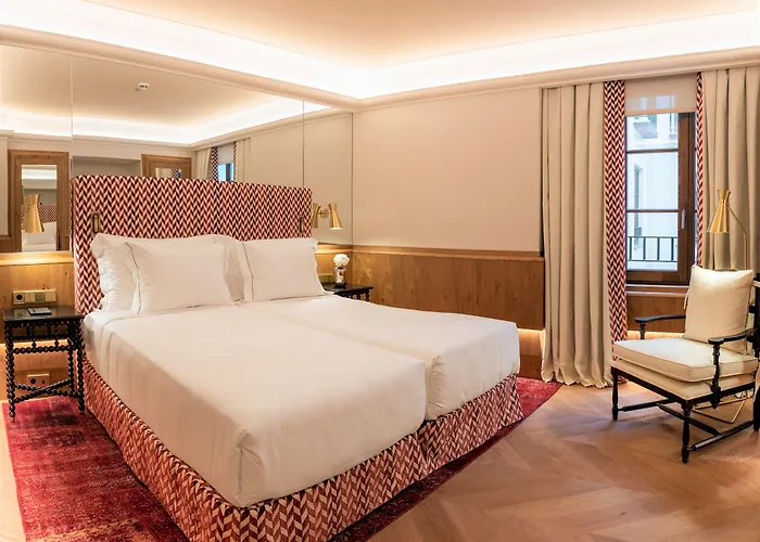 Hotel Palacio Solecio, A Small Luxury Of The World