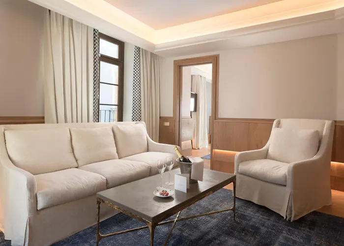 Hotel Palacio Solecio, A Small Luxury Of The World