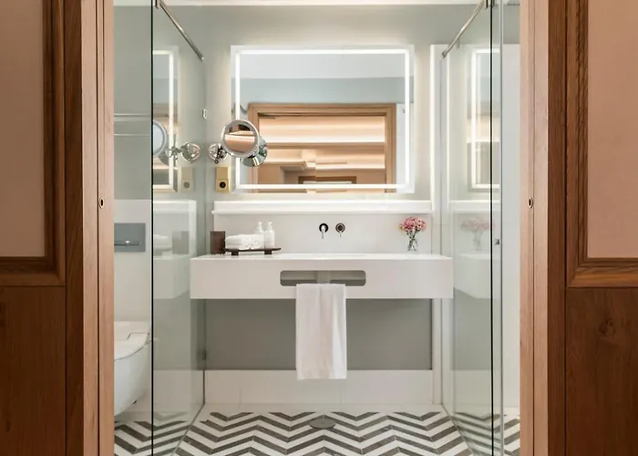 Hotel Palacio Solecio, A Small Luxury Of The World 4*