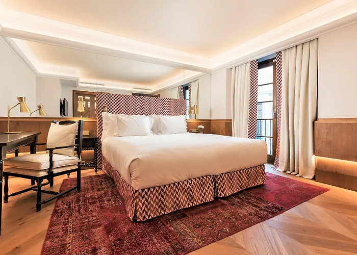 Palacio Solecio, A Small Luxury Of The World