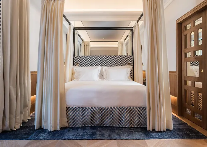 Hotel Palacio Solecio, A Small Luxury Of The World 4*