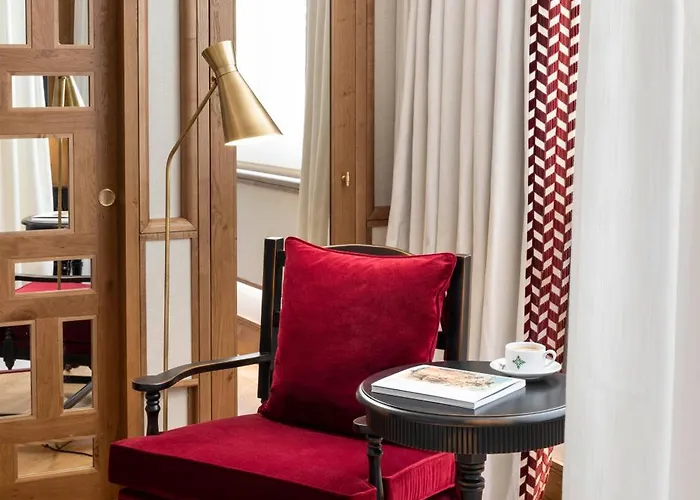 Hotel Palacio Solecio, A Small Luxury Of The World