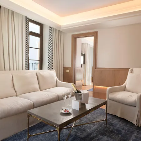 Hotel Palacio Solecio, A Small Luxury Of The World